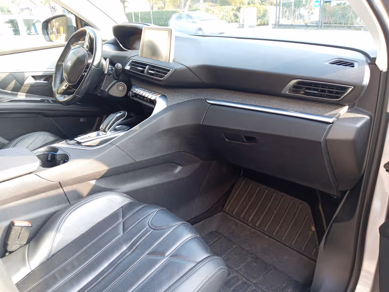 Peugeot 5008 - 11