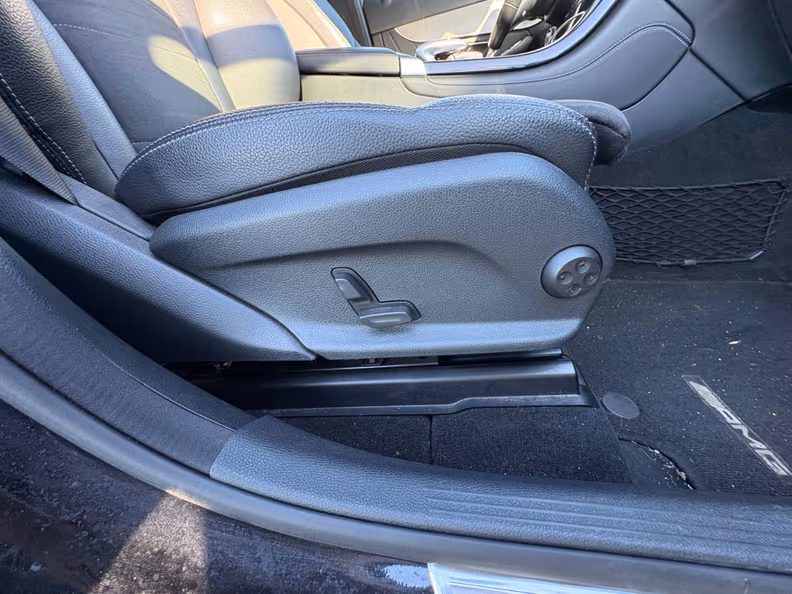 Mercedes-Benz GLC-Class - 32