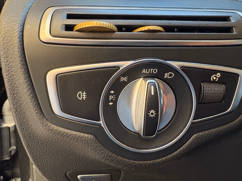 Mercedes-Benz C-Class - 19