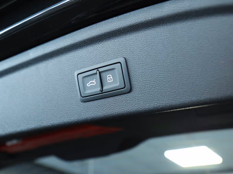 Audi A3 (4A Serie) - 5