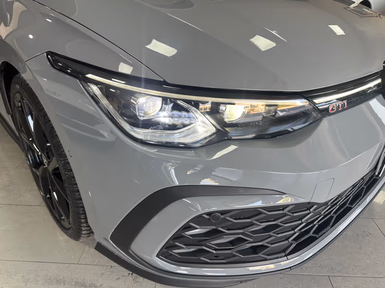 Volkswagen Golf - 15