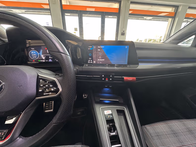 Volkswagen Golf - 13