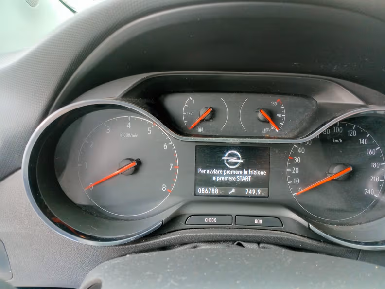 Opel Crossland/Crossland X - 13