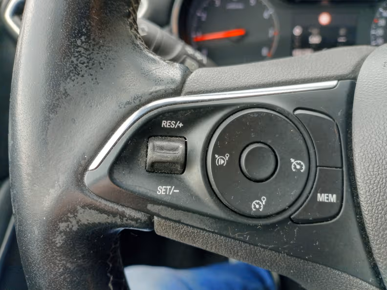 Opel Crossland/Crossland X - 16