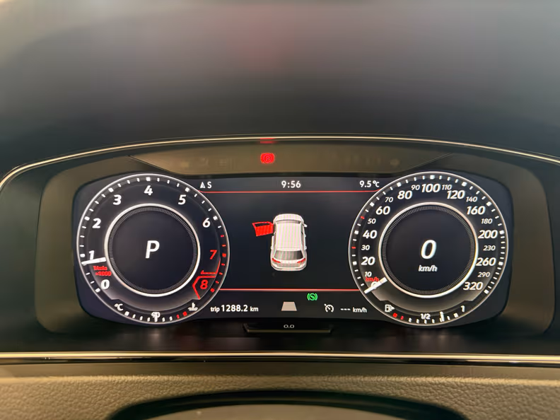 Volkswagen Golf - 15