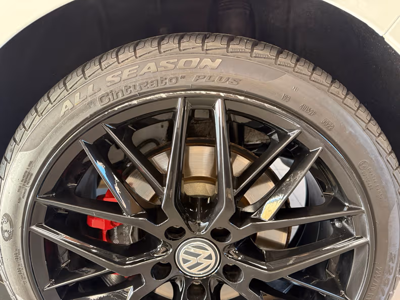 Volkswagen Golf - 20