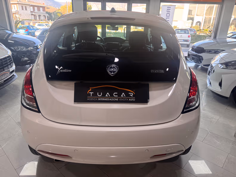 Lancia Ypsilon - 3