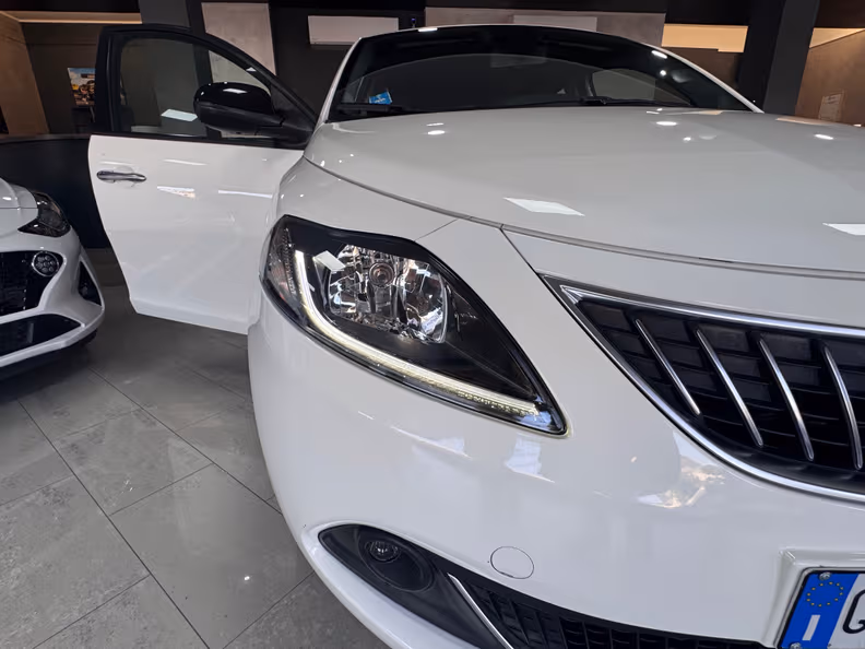 Lancia Ypsilon - 16