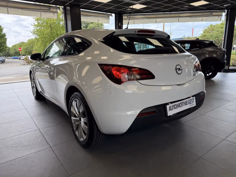 Opel Astra - 3
