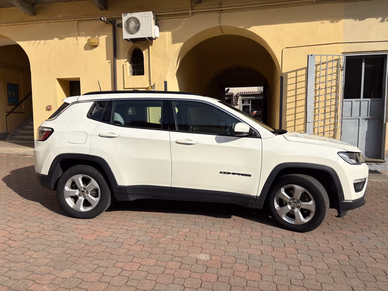 Jeep Compass - 4