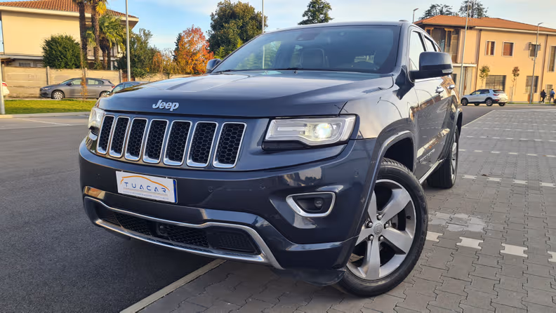 Jeep Grand Cherokee - 1