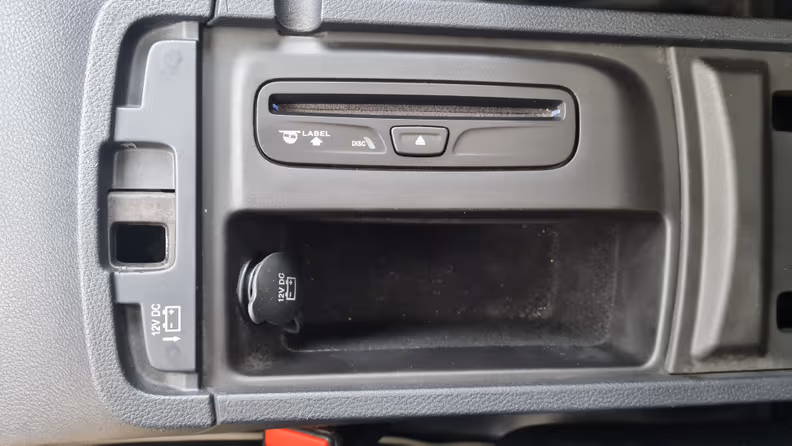 Jeep Grand Cherokee - 30