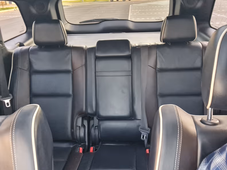 Jeep Grand Cherokee - 34