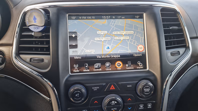 Jeep Grand Cherokee - 26