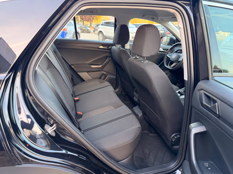 Volkswagen T-ROC - 23