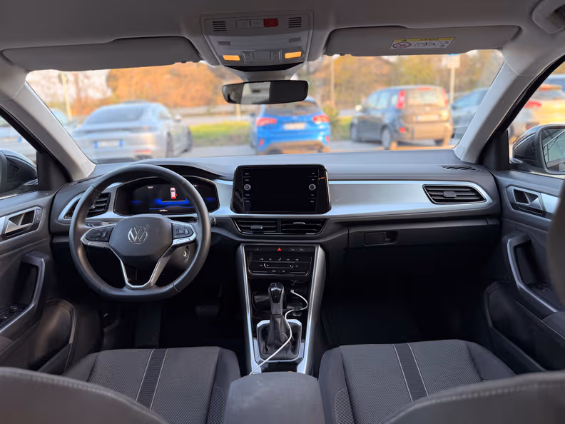 Volkswagen T-ROC - 19