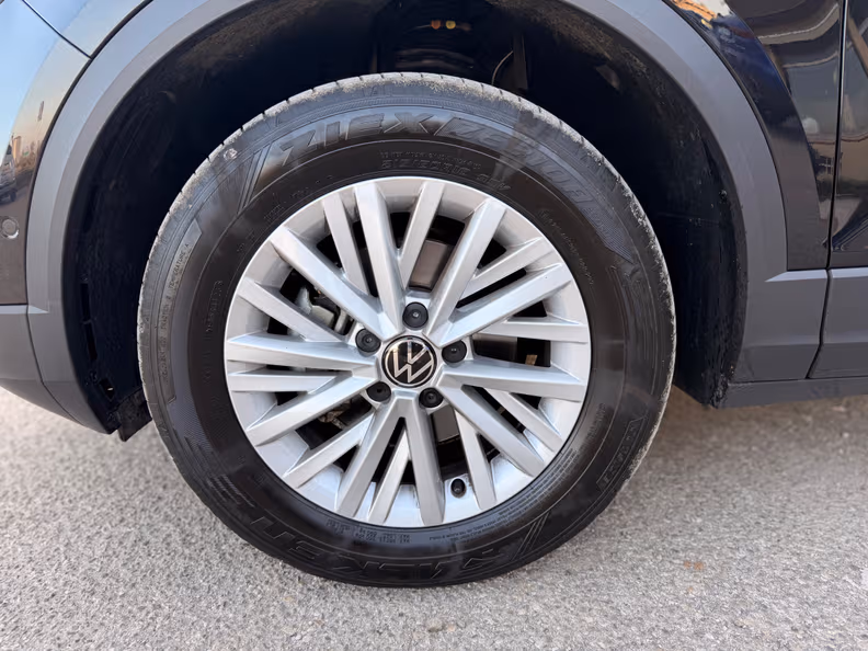 Volkswagen T-ROC - 11