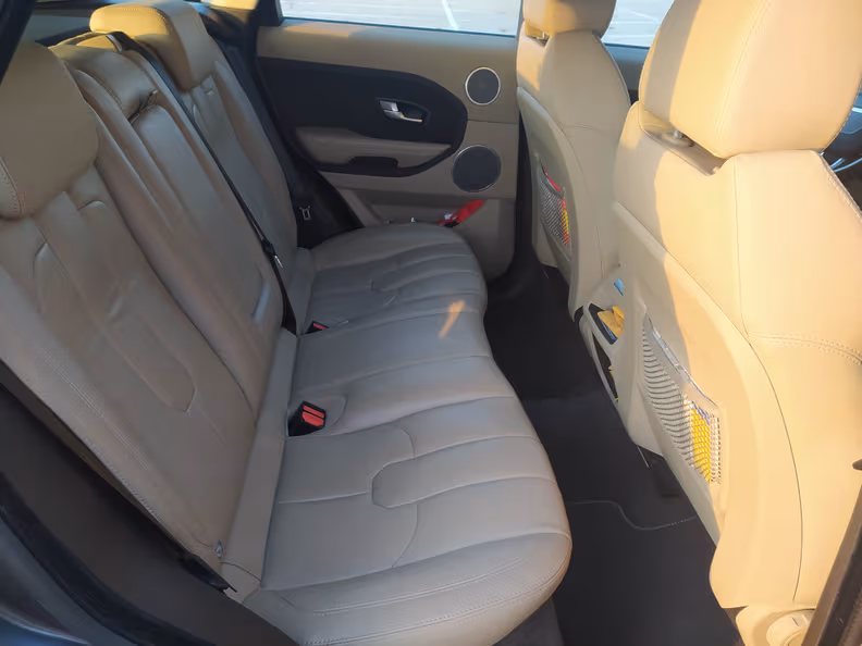 Land Rover Range Rover Evoque - 45