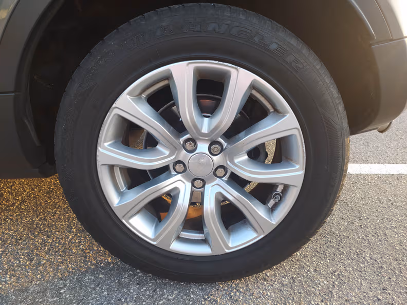 Land Rover Range Rover Evoque - 26