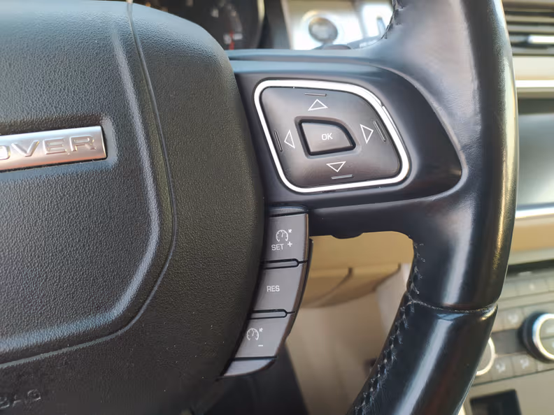 Land Rover Range Rover Evoque - 59