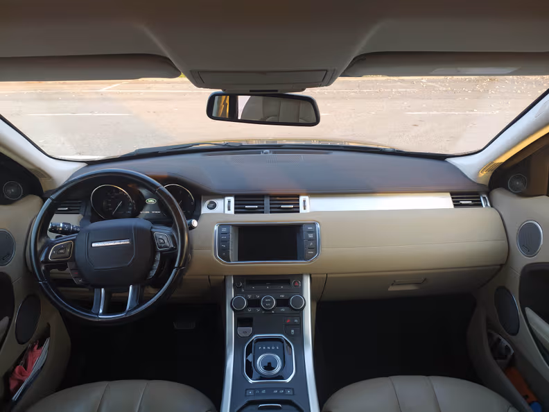 Land Rover Range Rover Evoque - 8