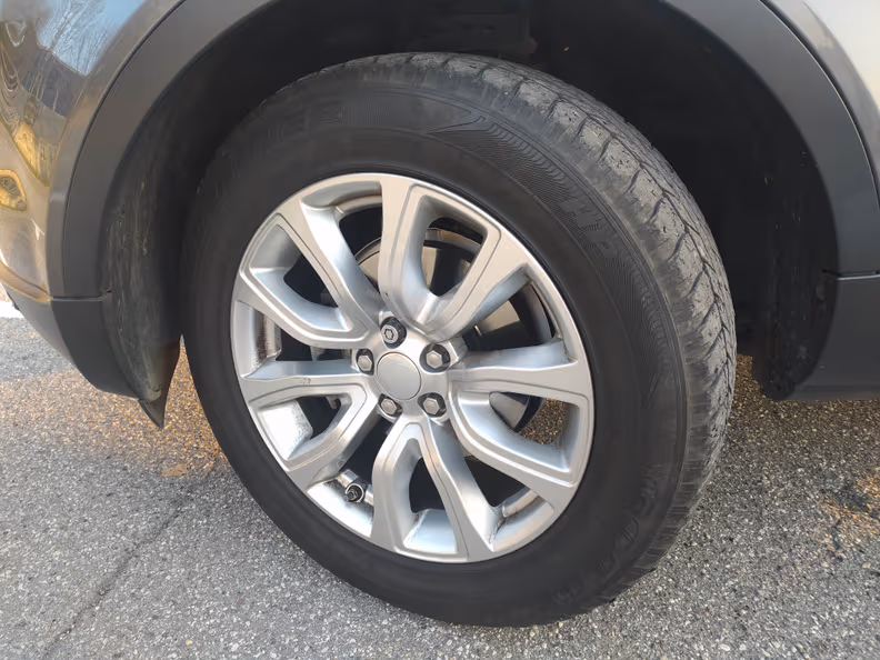 Land Rover Range Rover Evoque - 28