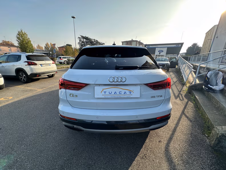 Audi Q3 - 4