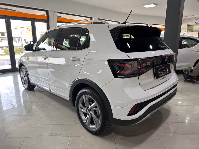 Volkswagen T-Cross - 2