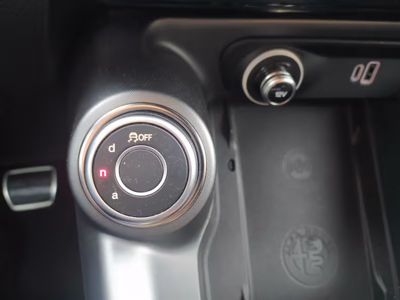 Alfa Romeo Tonale - 76