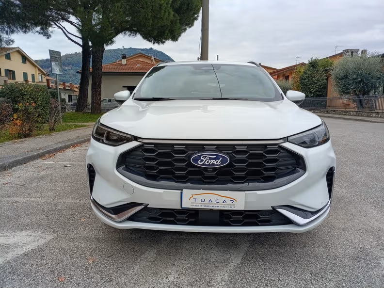 Ford Kuga - 2