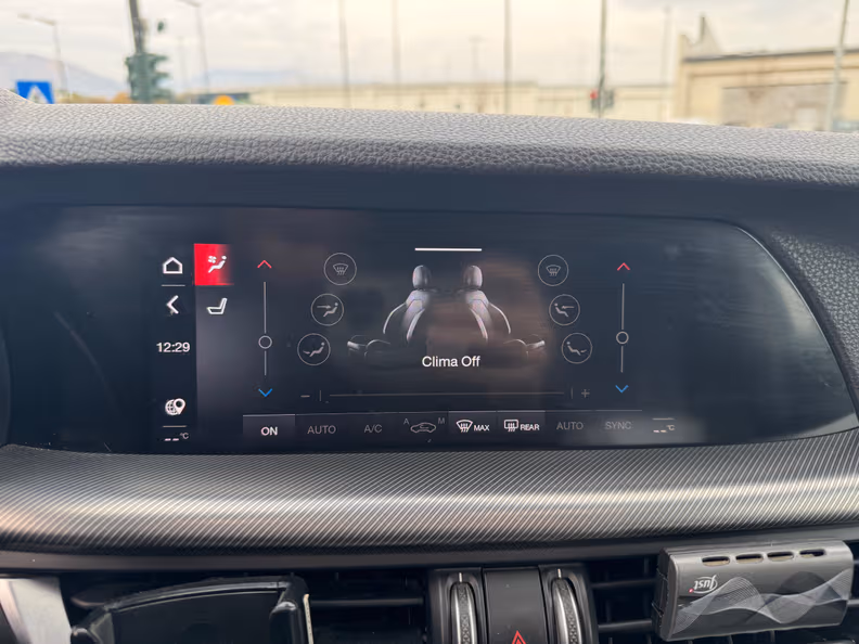 Alfa Romeo Stelvio - 44