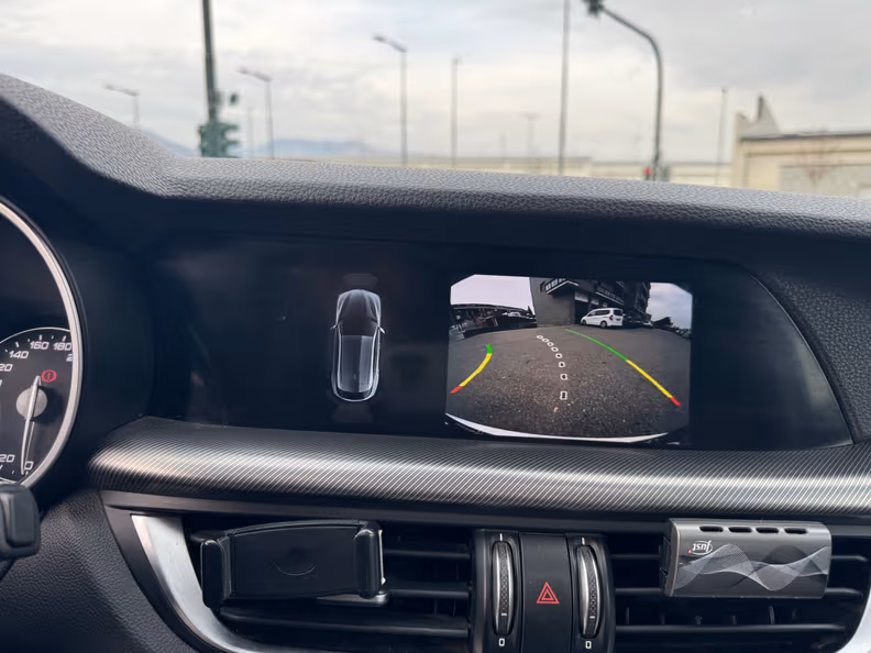 Alfa Romeo Stelvio - 27