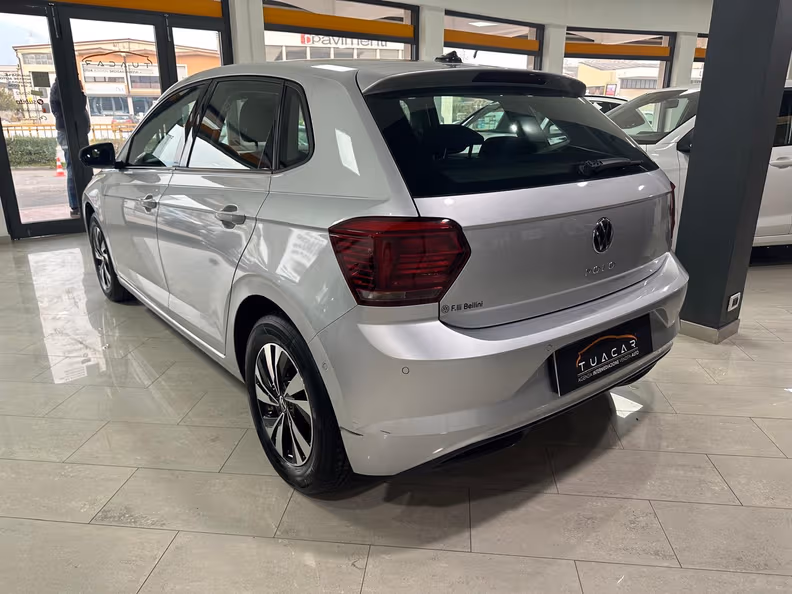 Volkswagen Polo - 5