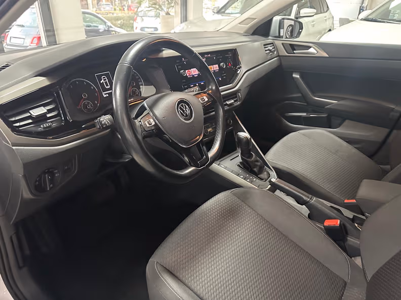 Volkswagen Polo - 14