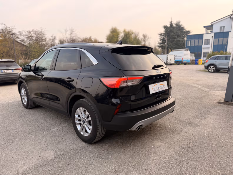 Ford Kuga - 3