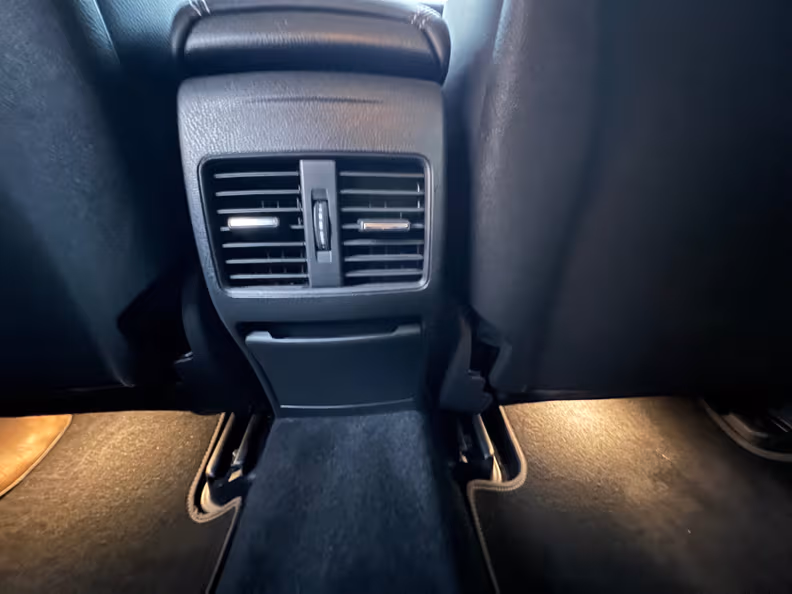 Mercedes-Benz GLA-Class - 24