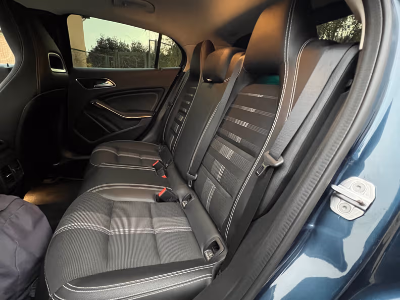 Mercedes-Benz GLA-Class - 46