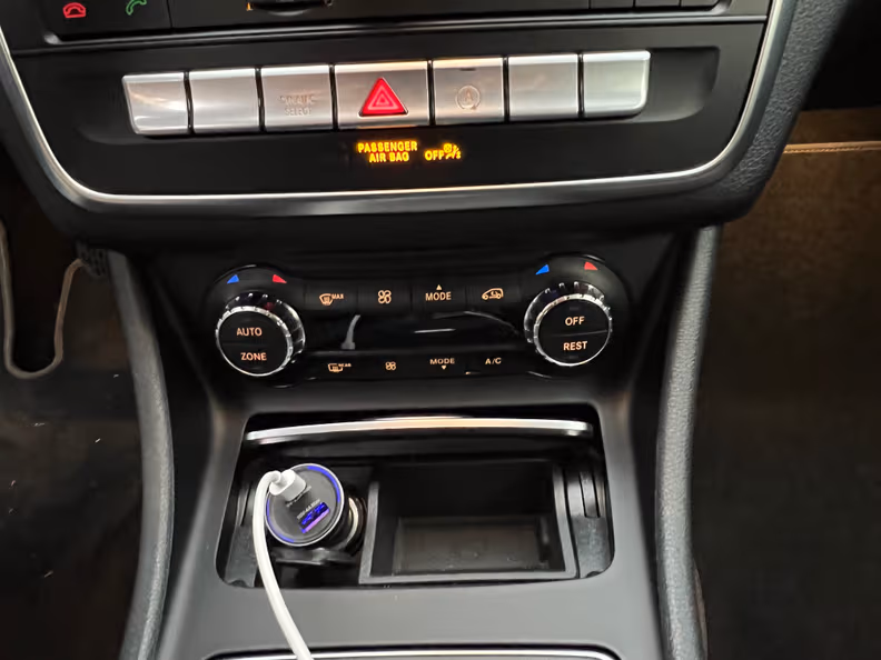 Mercedes-Benz GLA-Class - 21