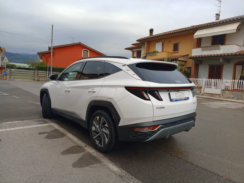 Hyundai Tucson - 55