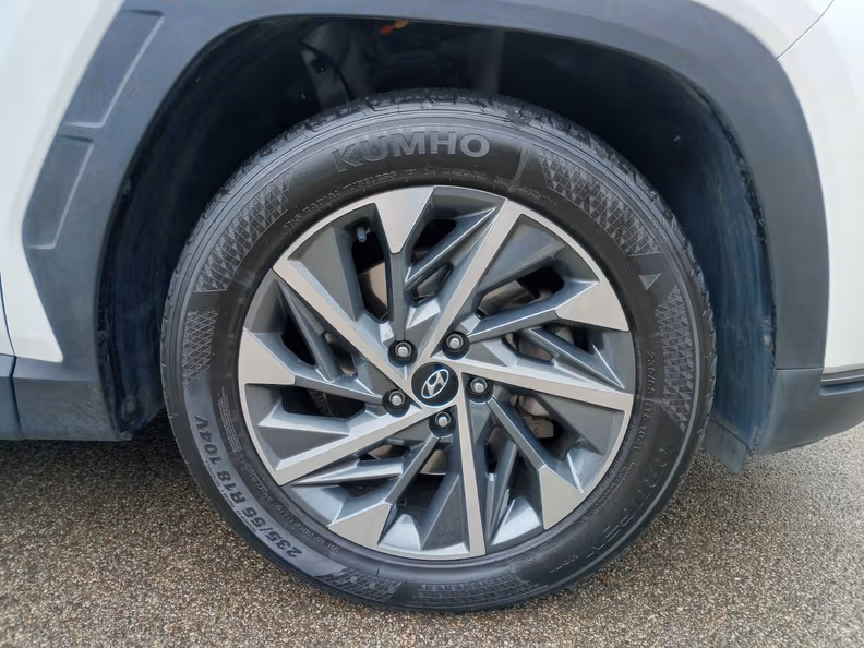 Hyundai Tucson - 50