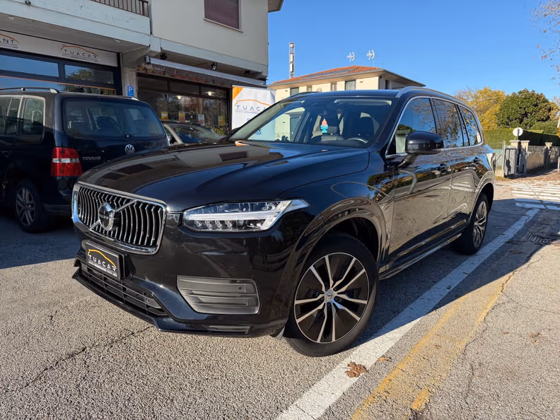 Volvo XC90 - 1