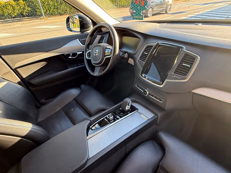 Volvo XC90 - 26