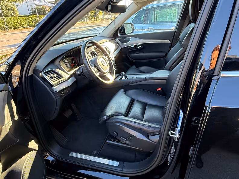 Volvo XC90 - 17