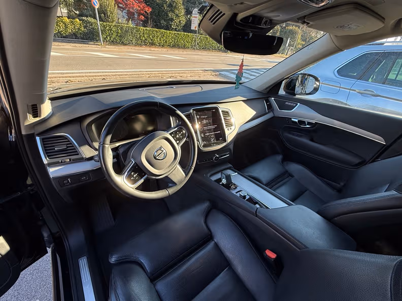 Volvo XC90 - 16