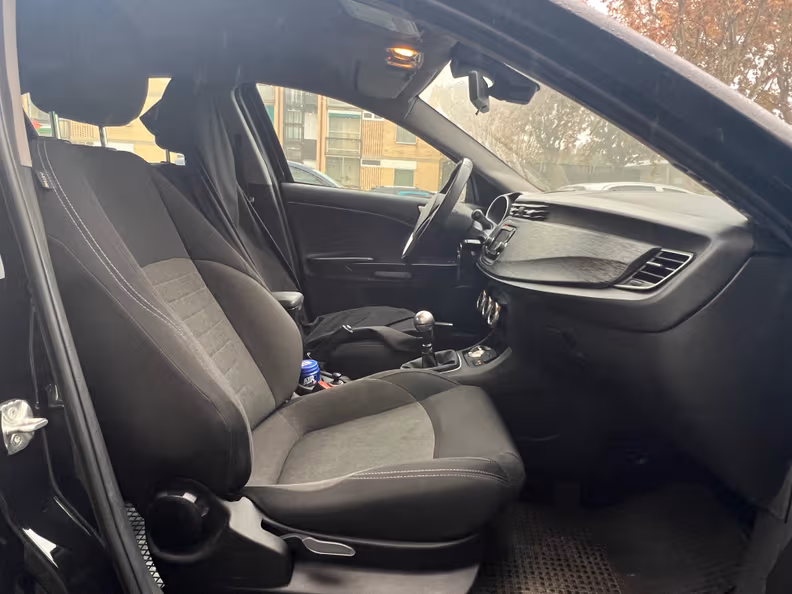 Alfa Romeo Giulietta - 40