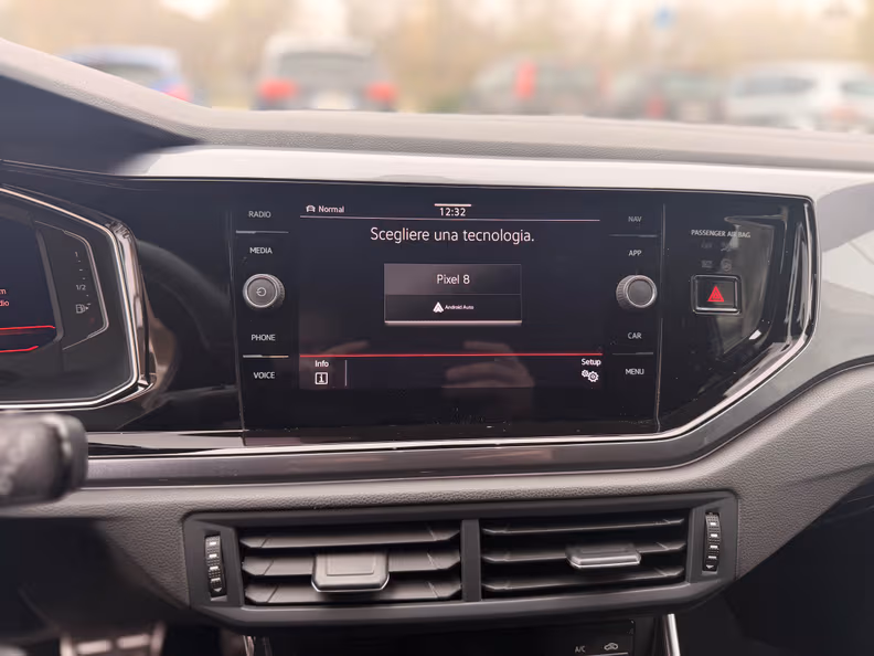 Volkswagen Polo - 18