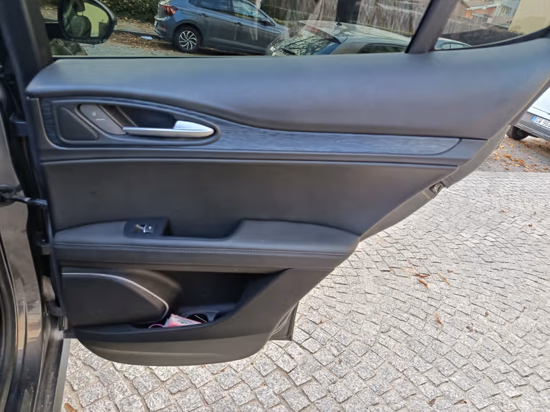 Alfa Romeo Stelvio - 37