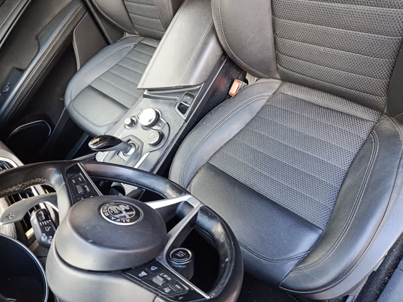 Alfa Romeo Stelvio - 18