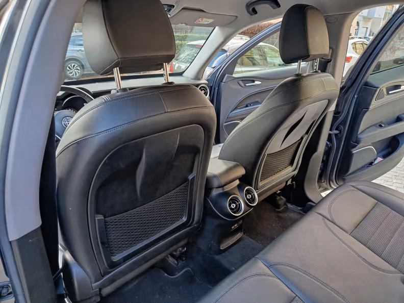 Alfa Romeo Stelvio - 28