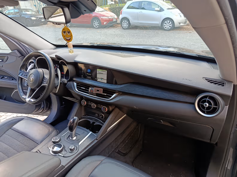 Alfa Romeo Stelvio - 20